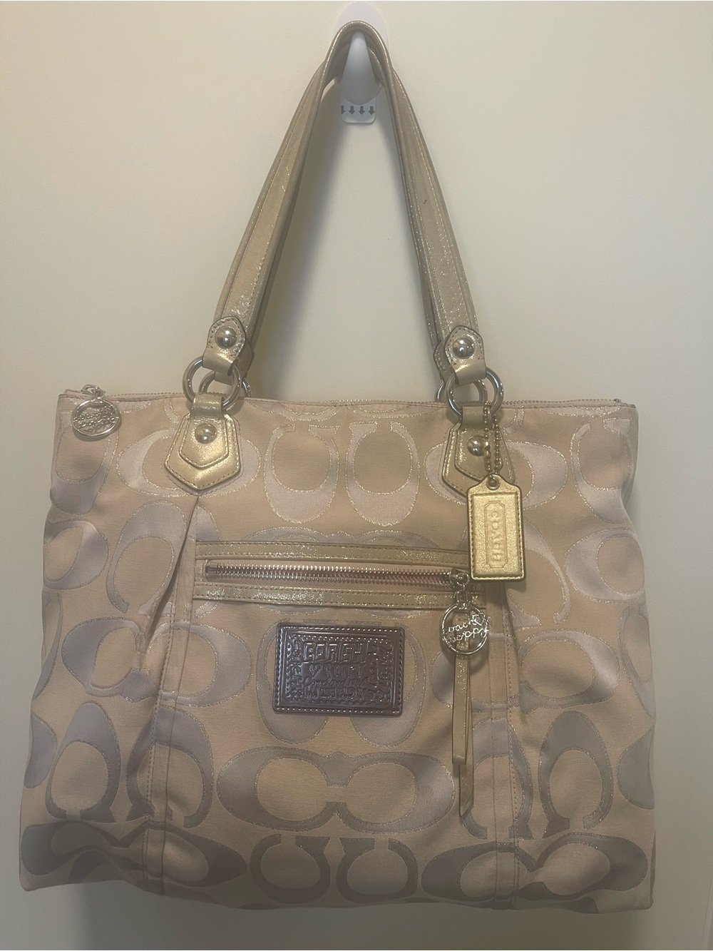 Coach Poppy Signature Tote Bag in Nude/Gold
